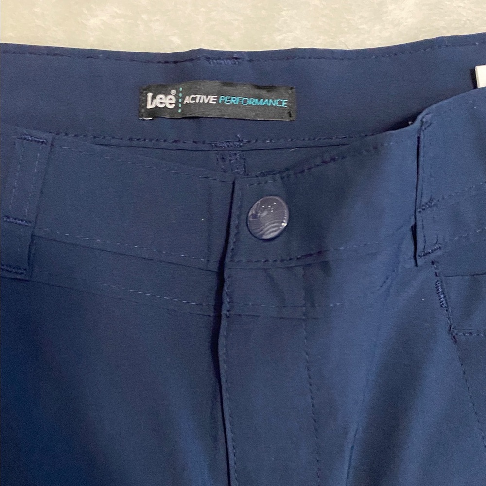 Lee Active Performance Navy Blue Shorts - Picture 2 of 6